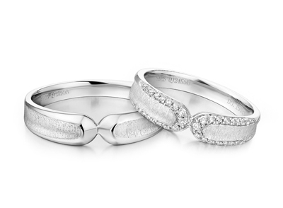 伟德bv1946官网-翡翠吊坠