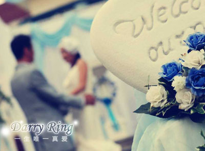 结婚登记照穿什么衣服好